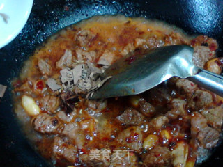 笋干烧牛肉的做法步骤：11