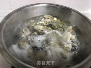 煎牡蛎的做法步骤：1