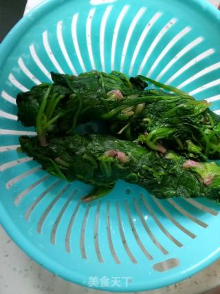 春季:凉拌菠菜的做法步骤：5