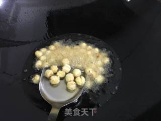 咸蛋黄焗莲子的做法步骤：6