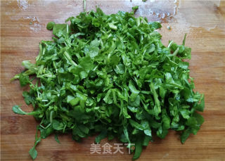 荠菜肉丝炒年糕的做法步骤：3