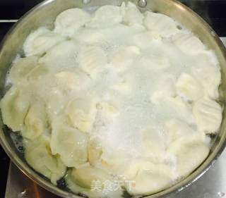 海肠猪肉水饺的做法步骤：12
