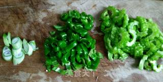 豆豉辣椒炒苦瓜的做法步骤：3
