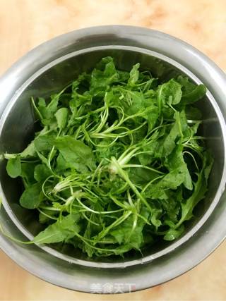 猪肉荠菜饺子的做法步骤：1