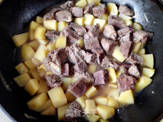 咖喱牛肉土豆的做法步骤：10
