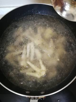 酱焖鸡手土豆的做法步骤：4