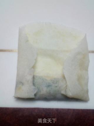 炸春卷的做法步骤：8