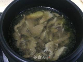 鸡汤面条的做法步骤：1