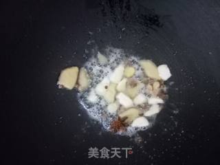麻辣味尖椒炒回锅肉的做法步骤：5