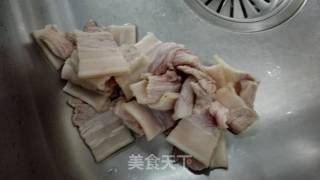 香辣小炒肉的做法步骤：2