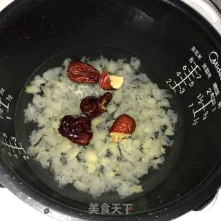 冰糖银耳汤的做法步骤：3