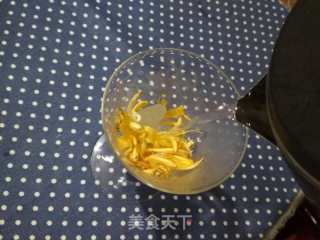 新鲜的金银花茶的做法步骤：5