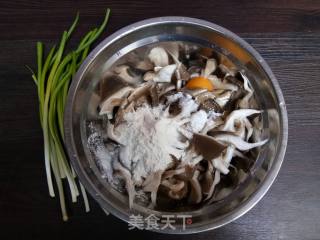 脆炸蘑菇的做法步骤：3