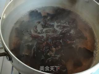 凉拌木耳的做法步骤：2