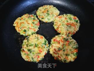 春季野菜:香煎米饼的做法步骤：12