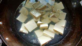 红烧豆腐(又名红烧二面黄)的做法步骤：4