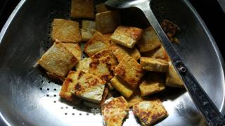 红烧豆腐(又名红烧二面黄)的做法步骤：10