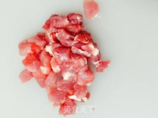 秋葵炒肉丁的做法步骤：3