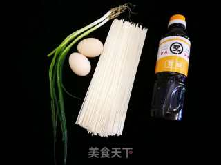 阳春面的做法步骤：1