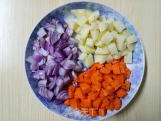 广式手抓饭之《牛肉焖饭》的做法步骤：2
