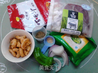 茄汁牛排配通心粉的做法步骤：1