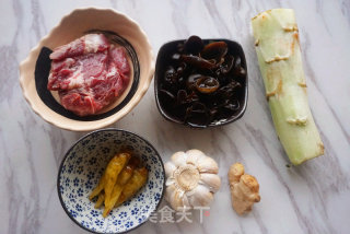 家常白油肉片的做法步骤：1