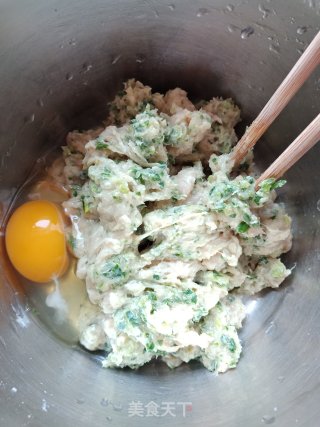 酸甜可口的咕咾肉丸的做法步骤：3