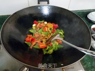糖醋里脊的做法步骤：10