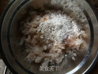 酥炸磷虾肉排的做法步骤：2