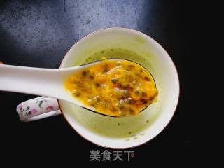百香果甜瓜汁的做法步骤：5