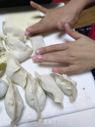 肉末荠菜馄饨的做法步骤：2