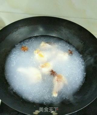 炸鸡腿的做法步骤：2