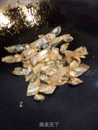 蒜苔炒腊肉的做法步骤：5