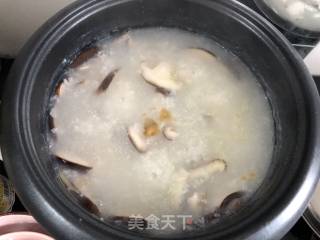 香菇鸡肉粥的做法步骤：7