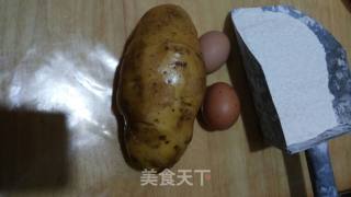 鸡蛋土豆饼的做法步骤：1