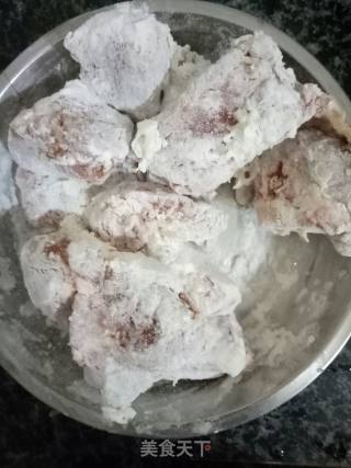 糖醋菠萝排骨的做法步骤：3