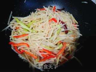 酸辣土豆丝的做法步骤：9