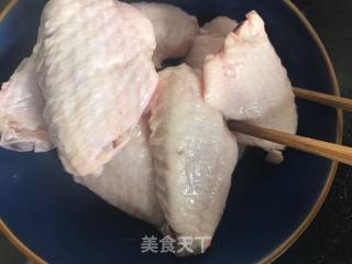 烤翅中的做法步骤：2