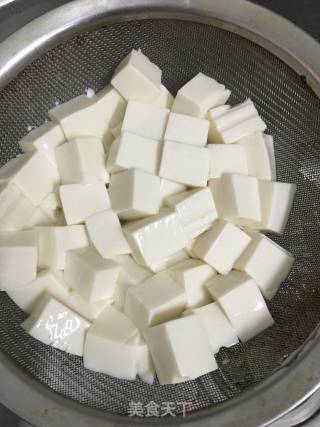 咸蛋黄煨豆腐的做法步骤：8