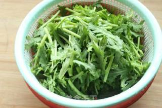 炒蓬蒿菜的做法步骤：2