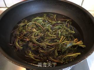 香椿拌豆腐#春季野菜#的做法步骤：2