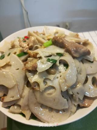 瘦肉炒藕片的做法步骤：4