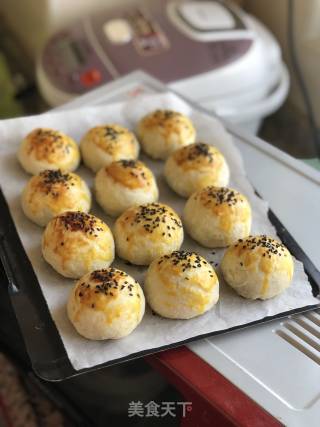 蛋黄酥的做法步骤：9