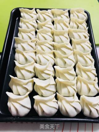 韭香海肠馅儿饺子的做法步骤：5