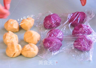 紫薯花朵馒头的做法步骤：7