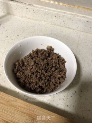 黑椒牛肉炒饭的做法步骤：2