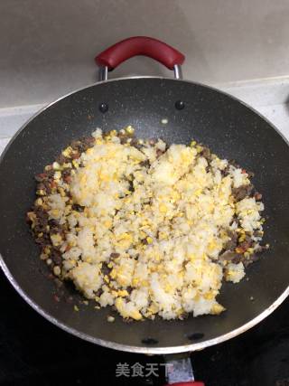 黑椒牛肉炒饭的做法步骤：6