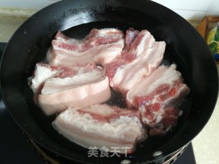 红烧肉的做法步骤：1