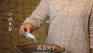 潮音潮人：莲藕花生猪骨汤的做法步骤：4