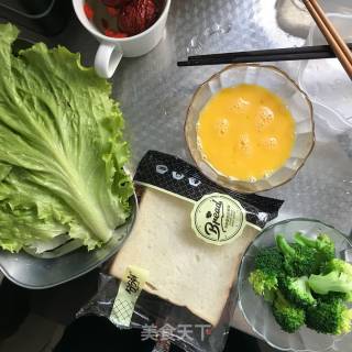 牛排和煎蛋的做法步骤：1